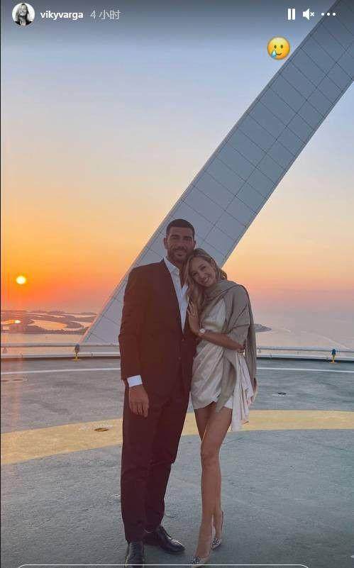 Kaiyun开云中国官网-【夜读】为求转会穿死敌球衣去训练，太没溜了！