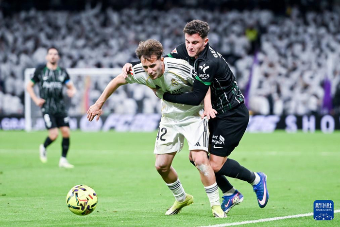 西甲：皇马胜埃尔切|皇家马德里队|古斯塔沃|新华社|埃尔切队|西班牙足球甲级联赛_新浪体育_新浪新闻