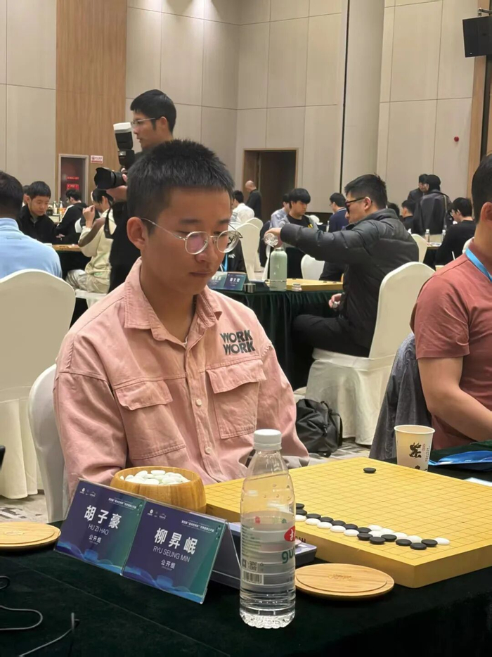 衢州烂柯杯开战 谁能成功狙击卞相壹？|预选赛|檀啸|胡子豪|柳升岷|世界围棋公开赛_新浪体育_新浪新闻